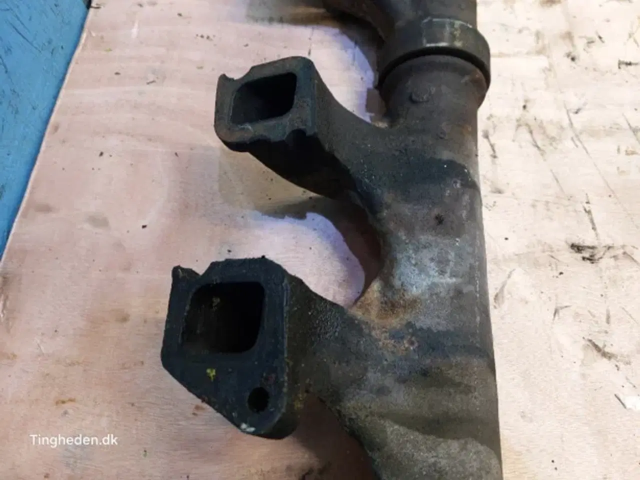 Billede 10 - Ford 2715E Udstødningsmanifold 86110705