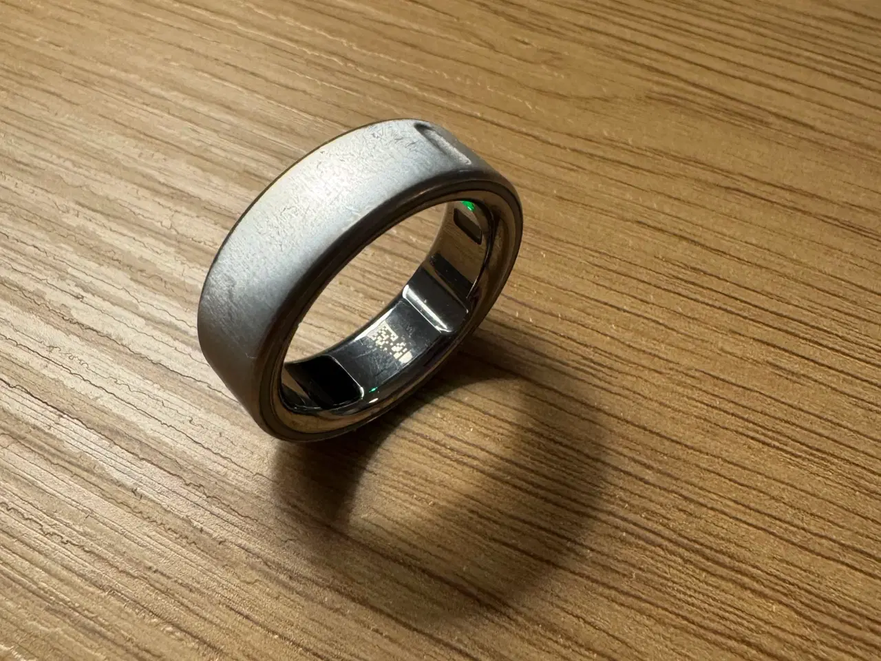 Billede 1 - Oura Ring 4 – størrelse 11 – børstet sølv