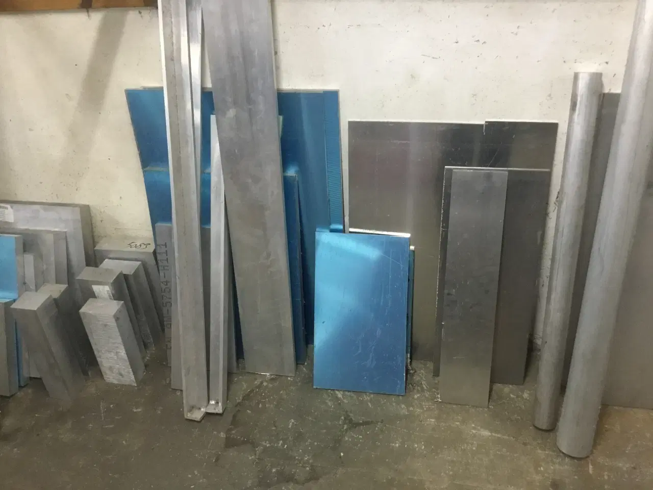 Billede 3 - Materialer til drejebænk og fræser