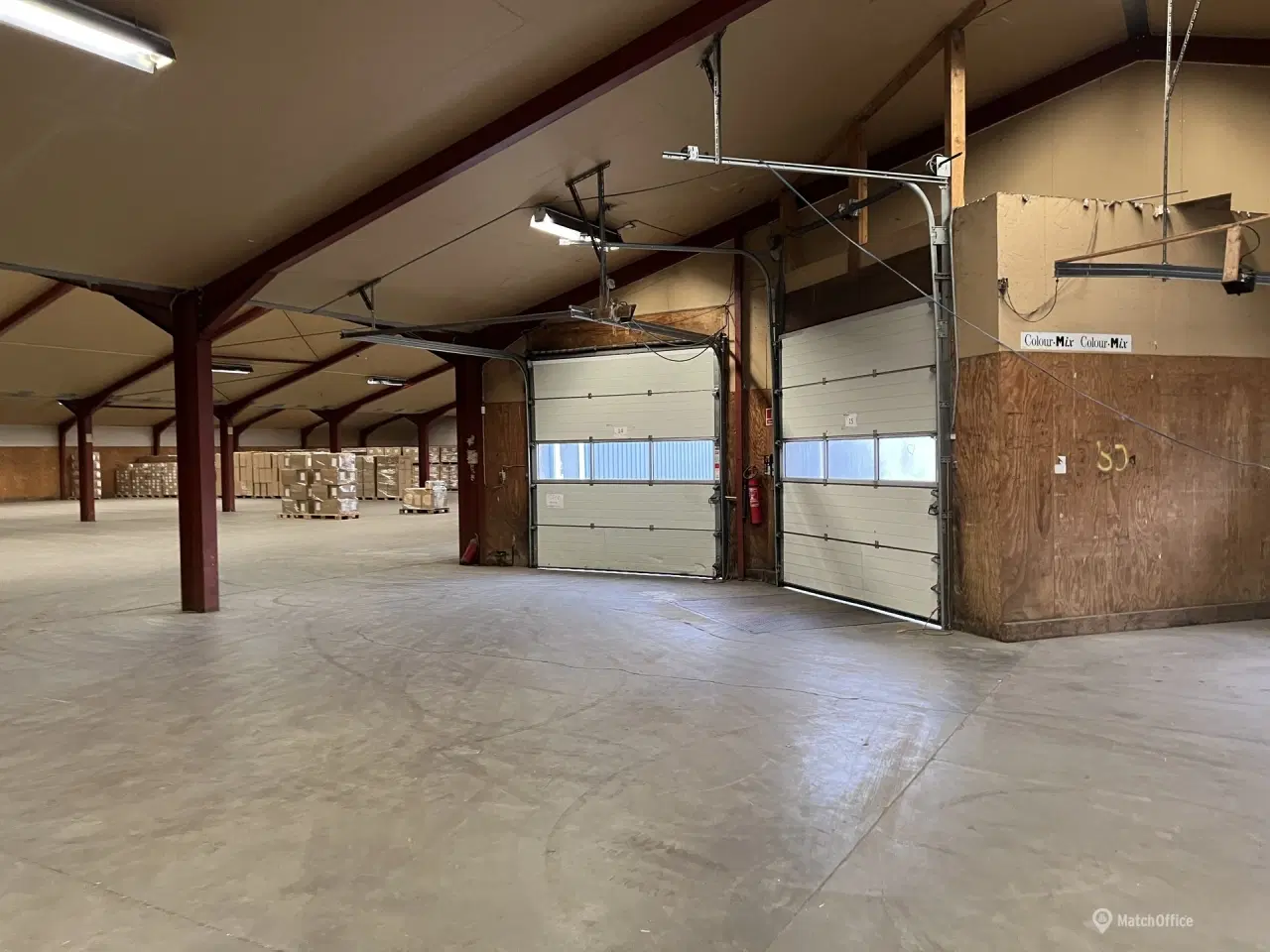 Billede 2 - Stort åbent lager med Ramper