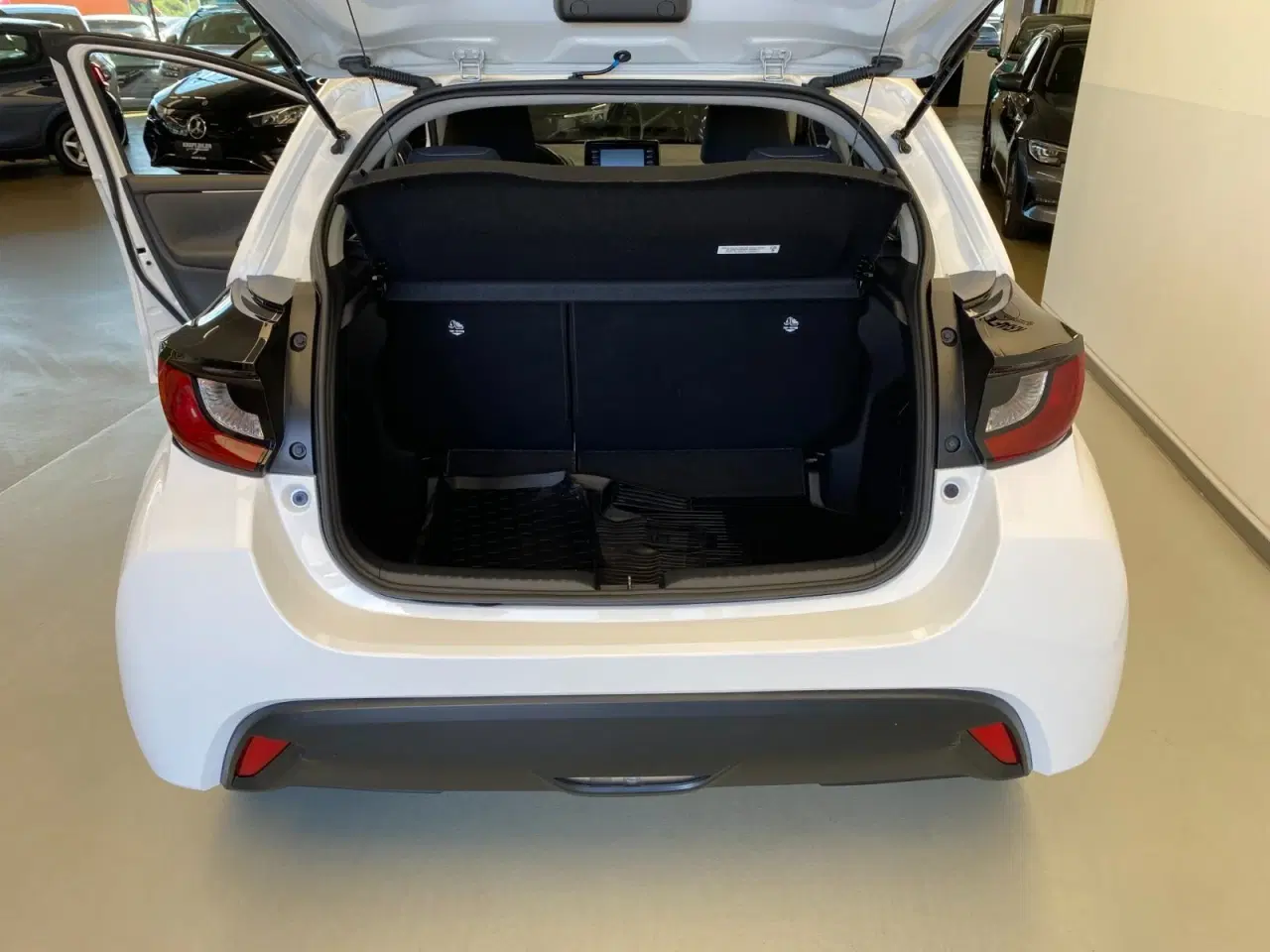 Billede 12 - Toyota Yaris 1,5 Hybrid H3 e-CVT