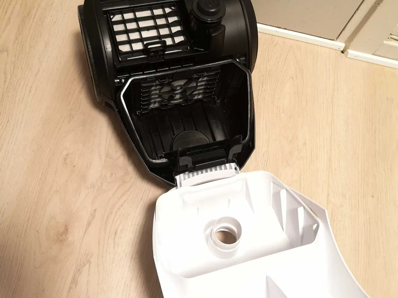 Billede 5 - Bosch Serie 2 støvsuger med👌 Brugt kun 1 Måned i 