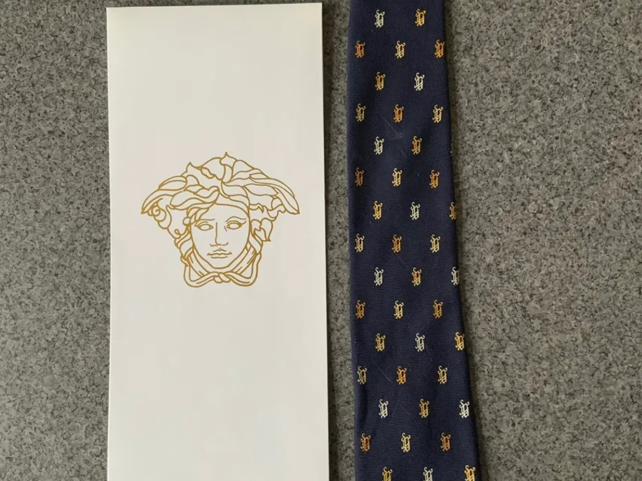 Billede 1 - Versace slips, Silk