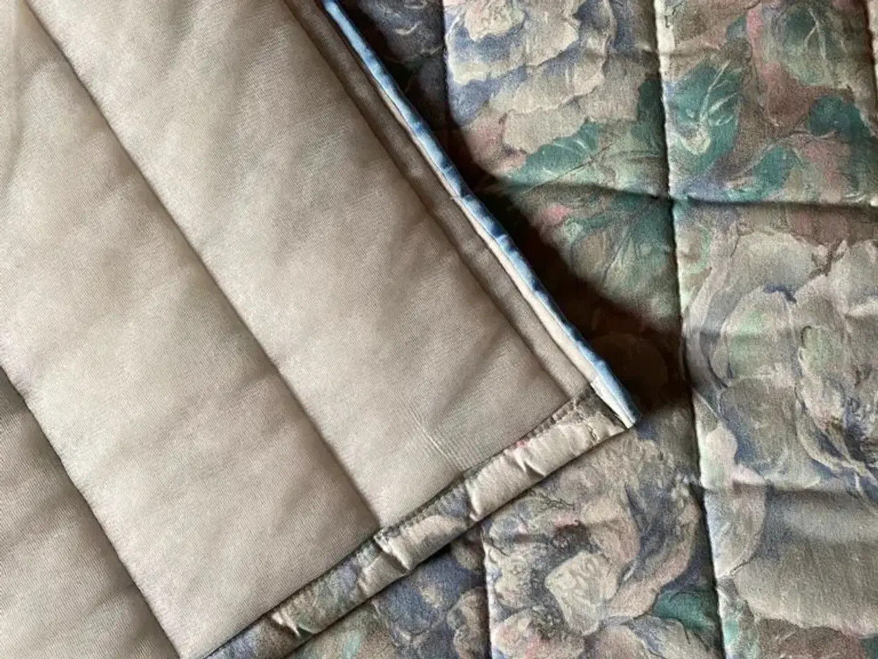 Billede 1 - Skræddersyet quiltet sengetæppe