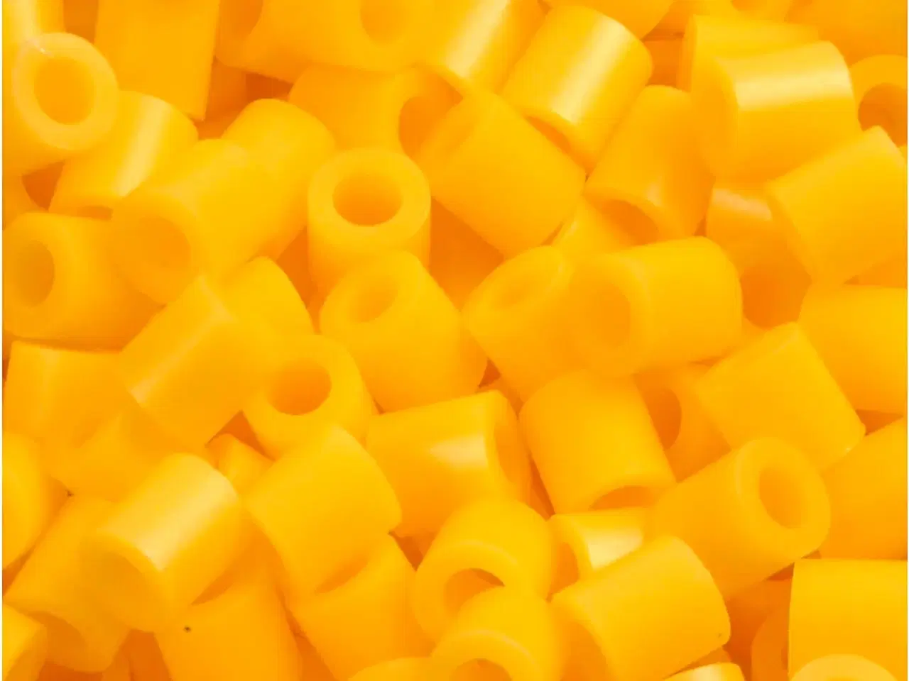 Billede 1 - Gule Rørperler 5x5 mm - 6000 stk. til Kreativitet