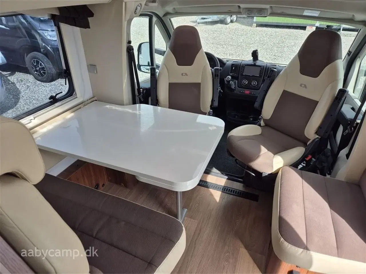 Billede 7 - 2017 - Adria Matrix Axess 670 SL   solcelle.batteri.markise.hæve/sænke cykelstativ på el.5 selepladser.helårsdæk.