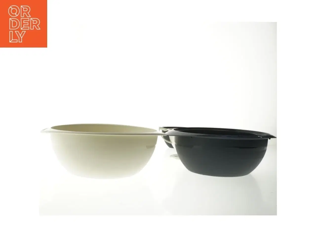 Billede 4 - Sæt af skåle med låg fra Tupperware