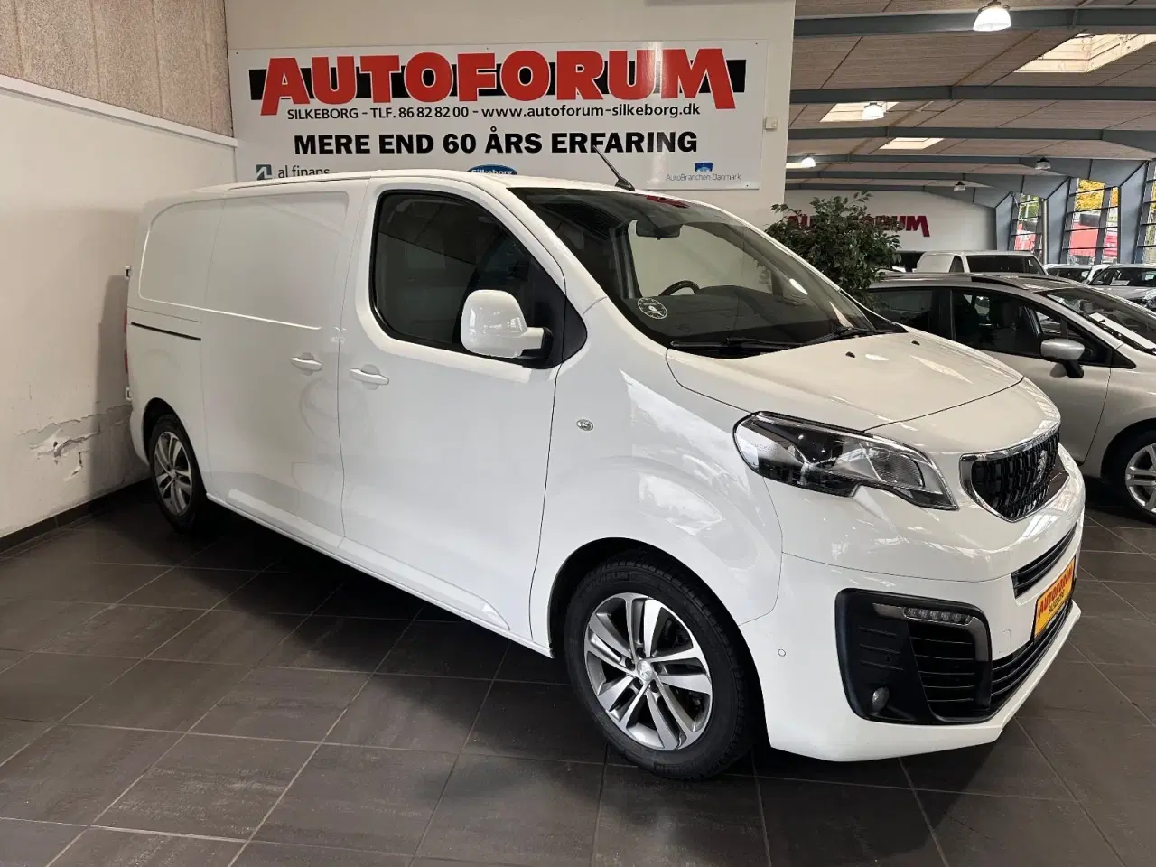 Billede 1 - Peugeot Expert 2,0 BlueHDi 177 L2 Ultimate EAT8 Van