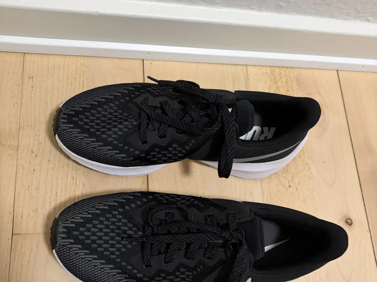 Billede 2 - Dame Nike løbesko