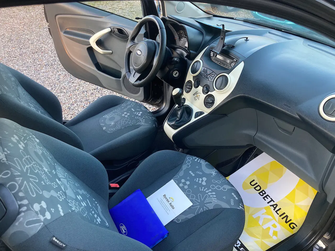 Billede 11 - Ford Ka Nysyn Lav km meget pæn og velholdt