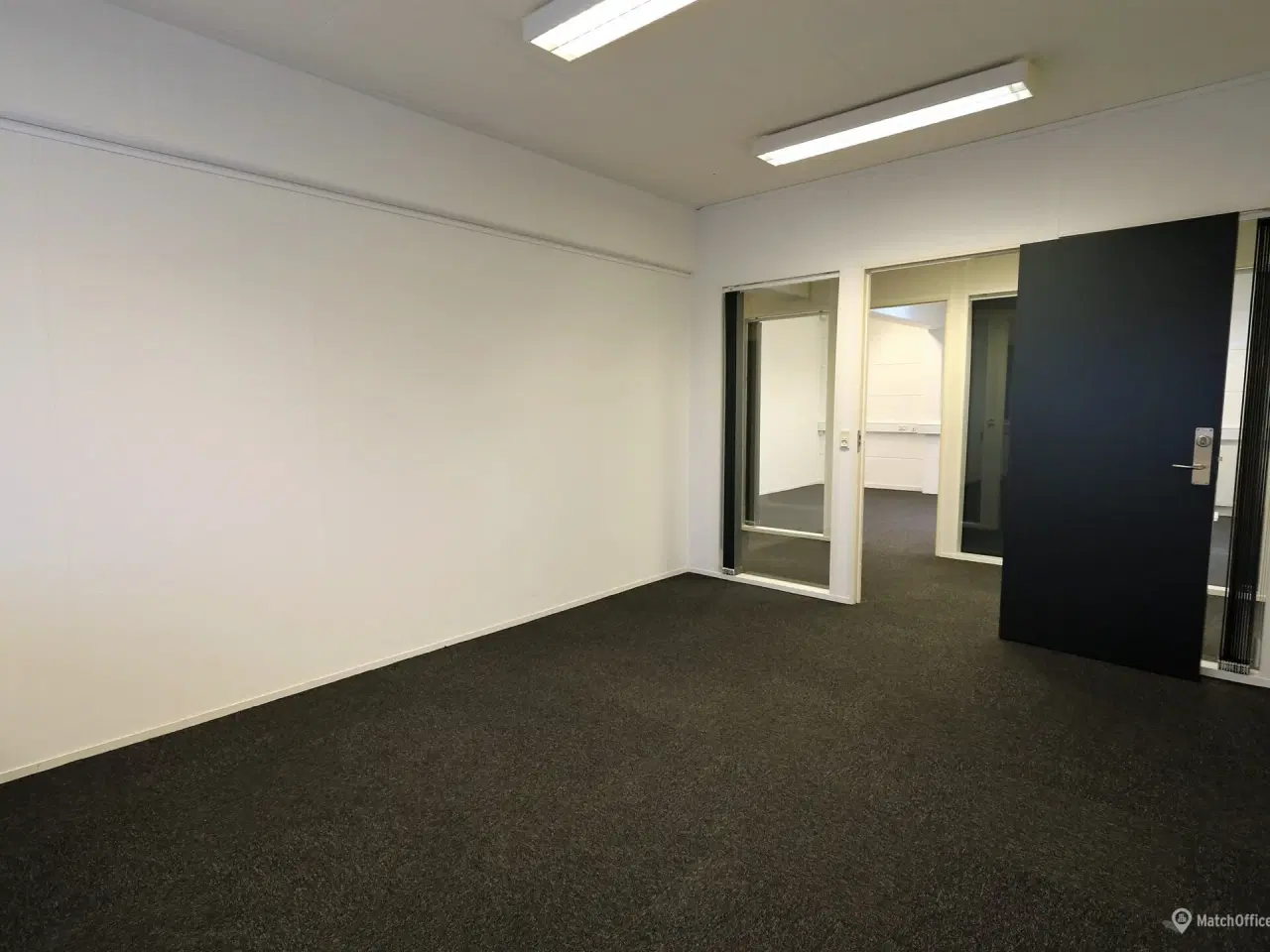 Billede 2 - Bynært kontor med parkeringsplads og alt inklusiv!