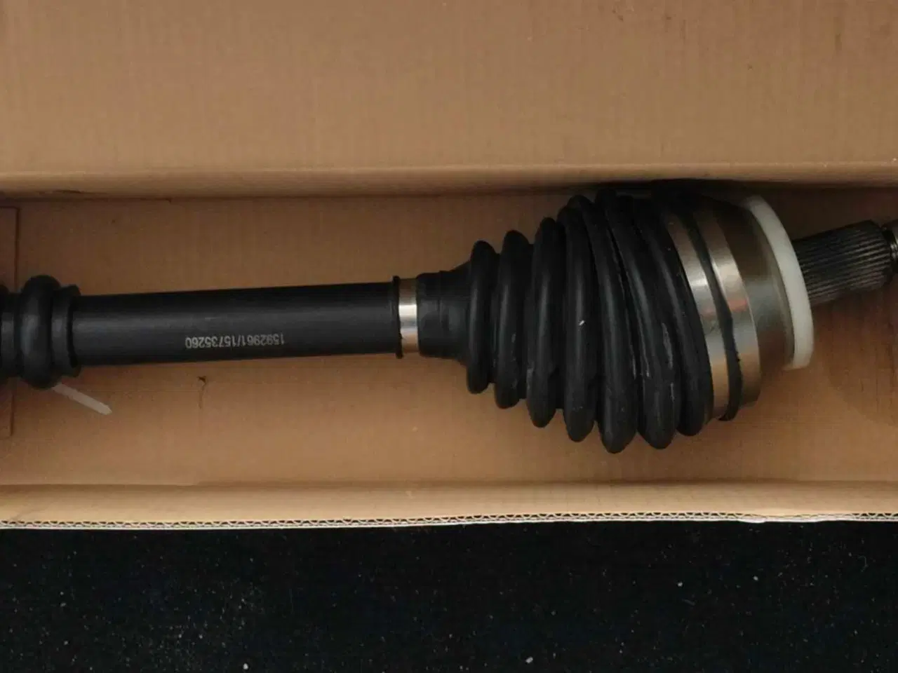 Billede 5 - Trækaksler m/tilbehør samt bremse bakker til troml