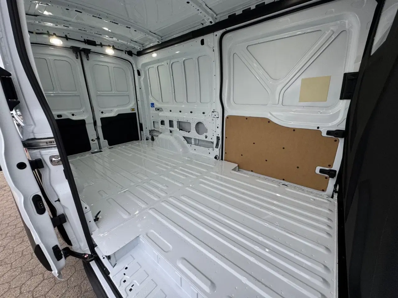 Billede 14 - Ford Transit 350 L3 Van 2,0 EcoBlue Trend aut. H2 RWD