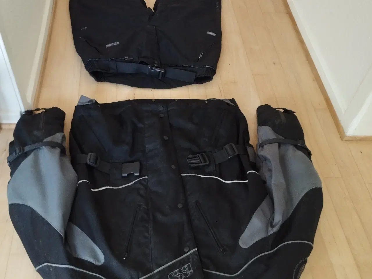 Billede 4 - M.C. beklædning i pæn stand.