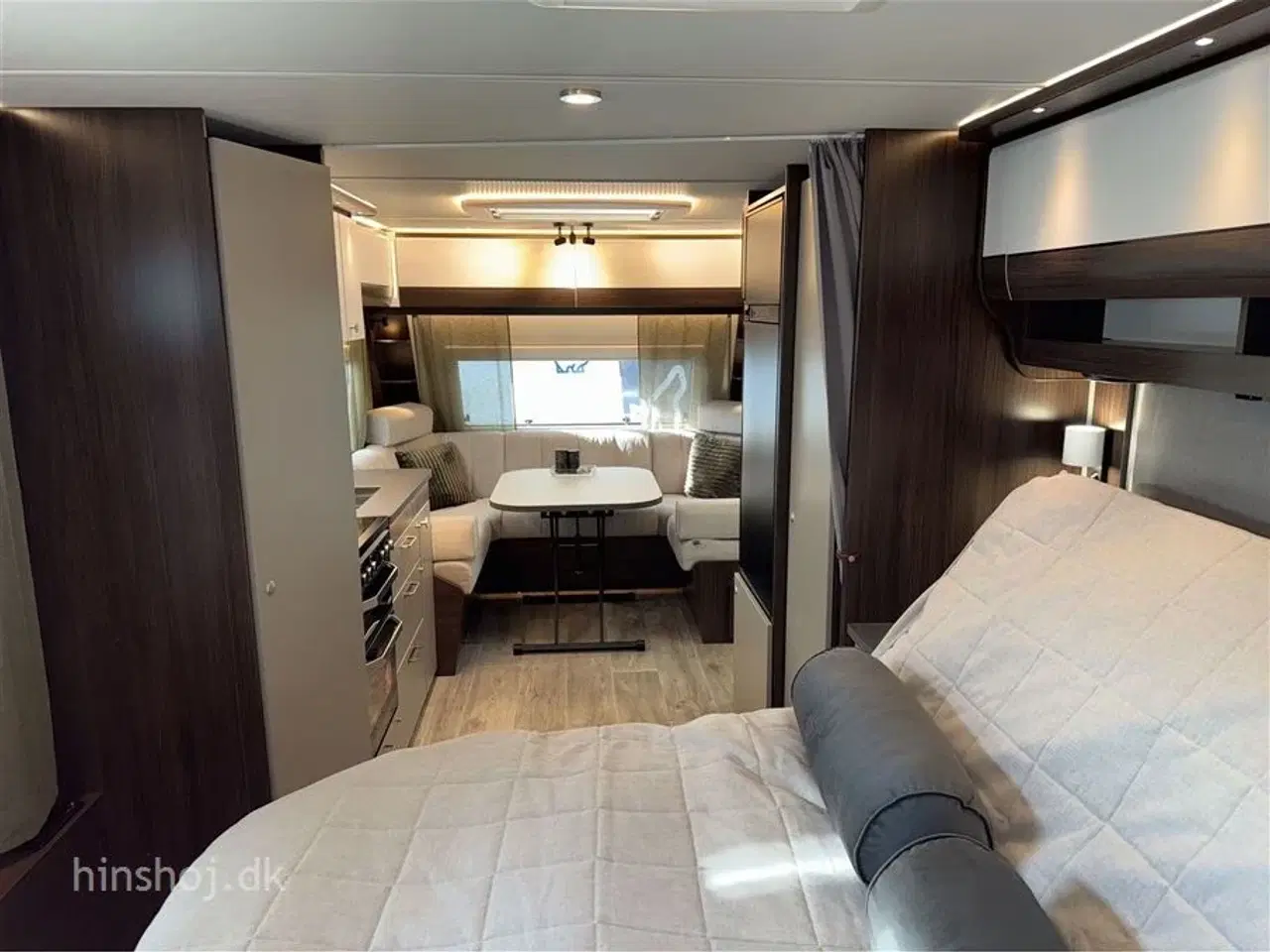 Billede 14 - 2026 - Polar Blueline 620 BQD   Luksus Polar vintervogn med en dejlig fritstående dobbeltseng fra Hinshøj Caravan
