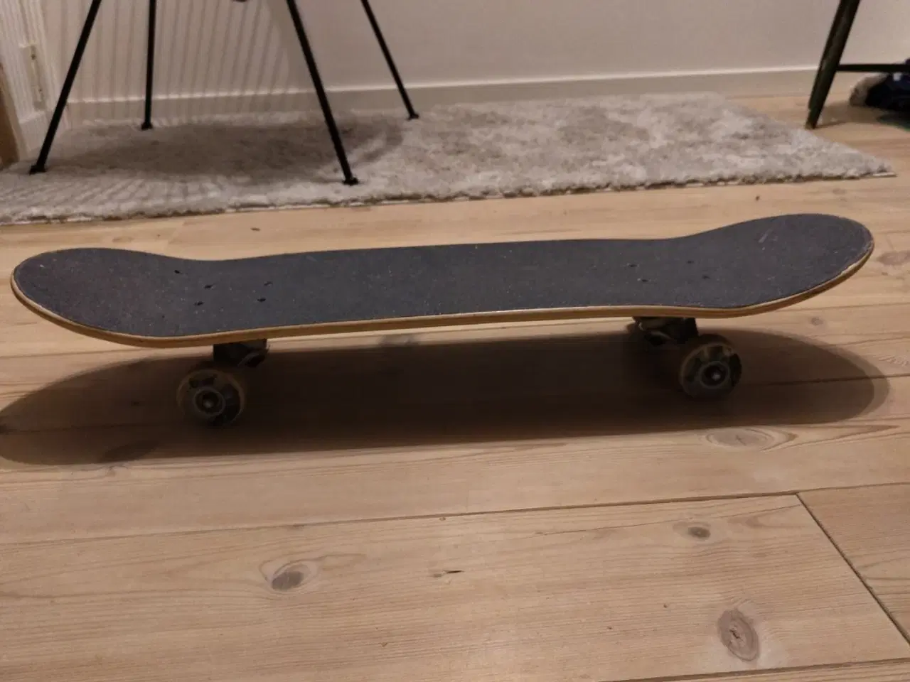 Billede 3 - Skateboard næsten ny
