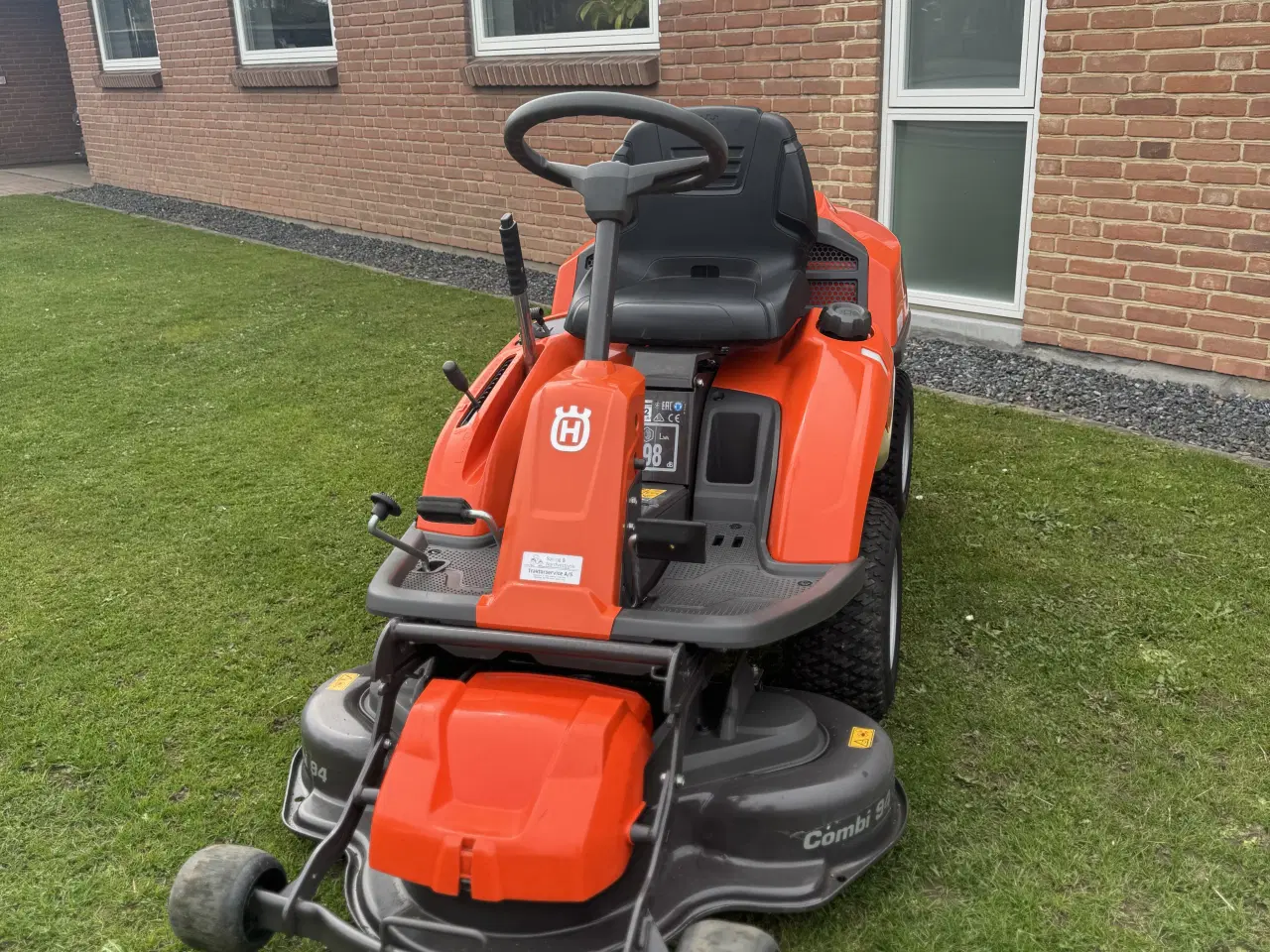 Billede 10 - Husqvarna r214Tc