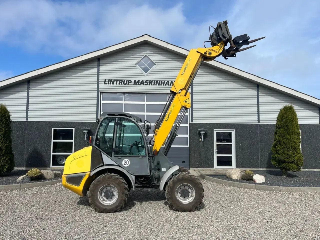 Billede 8 - Kramer 750T Allrad med pallegafler og adabter. Med teleskop-arm
