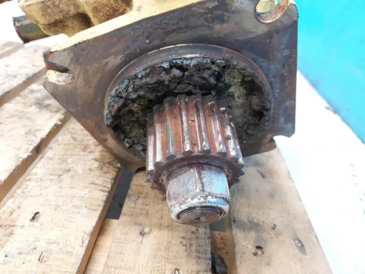 Billede 11 - New Holland TX68 Hydrostat pumpe 9811195