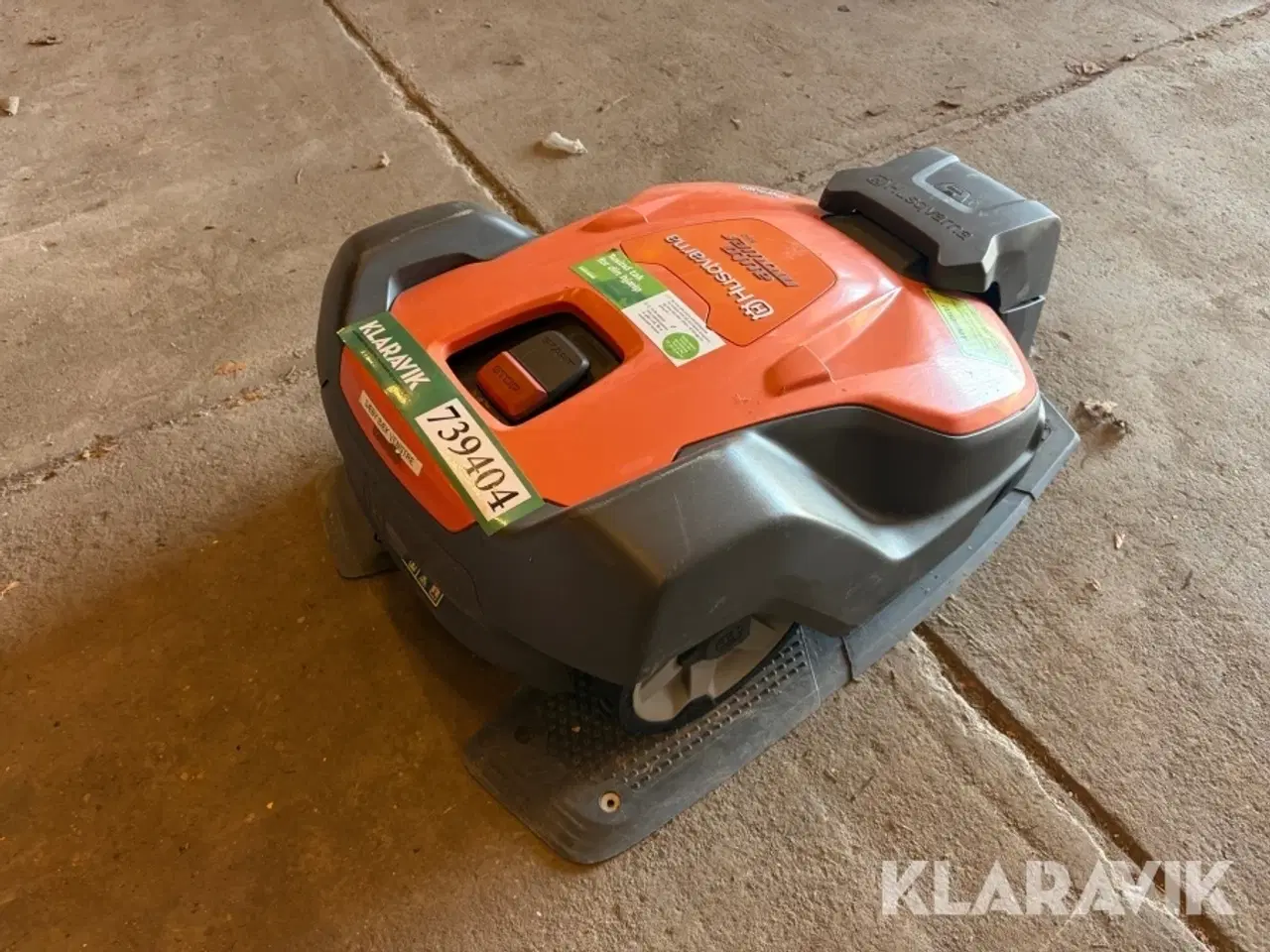 Billede 5 - Robot plæneklipper Husqvarna 550 med ladestation