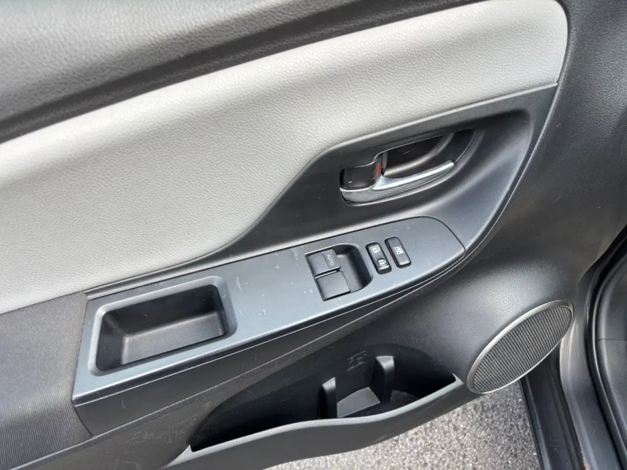 Billede 9 - Toyota Yaris 1,3 VVT-i T1