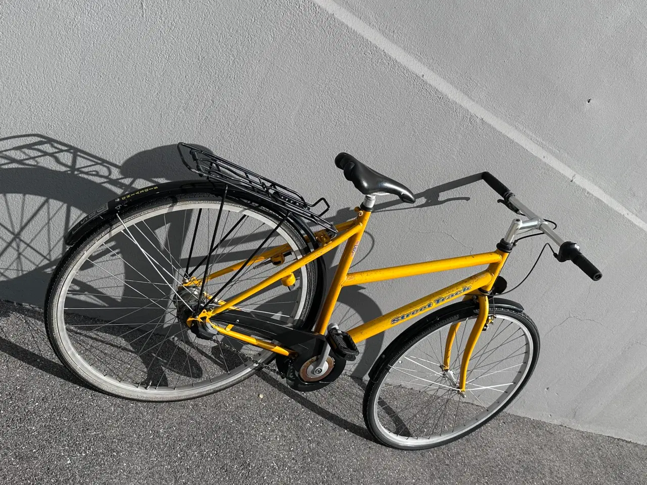 Billede 4 - Gul DBS street track damecykel