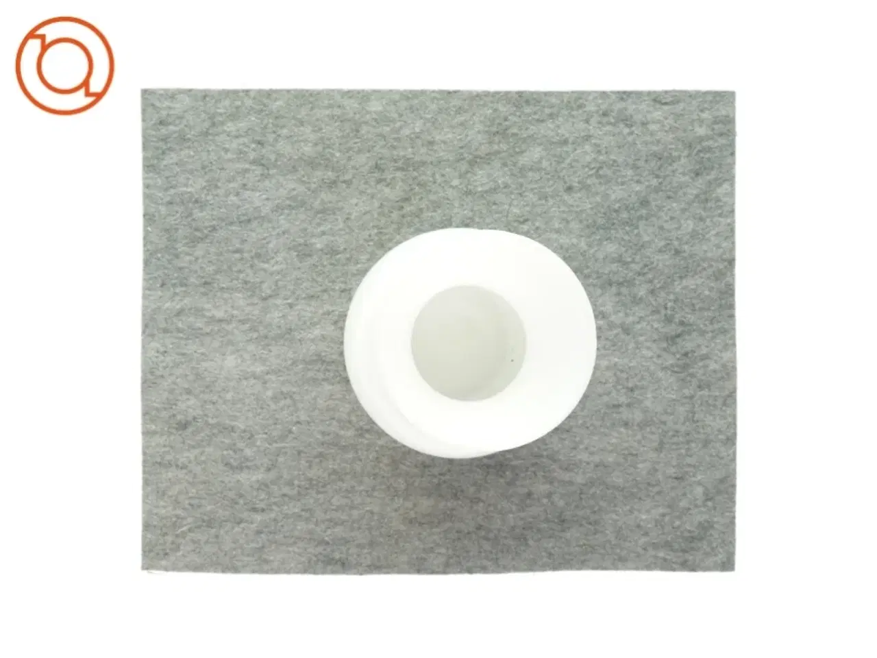 Billede 2 - Hvid glasvase (str. 23 x 14 cm)