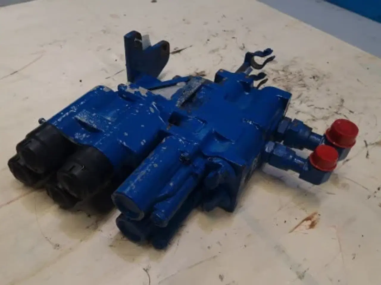 Billede 3 - Ford 6640 Styreventil H. 81864873