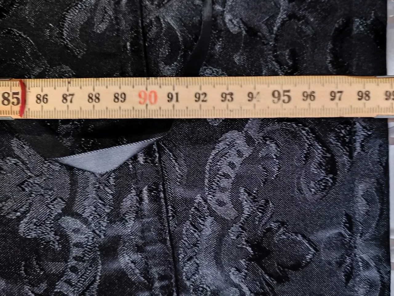 Billede 6 - Sort brokade korset