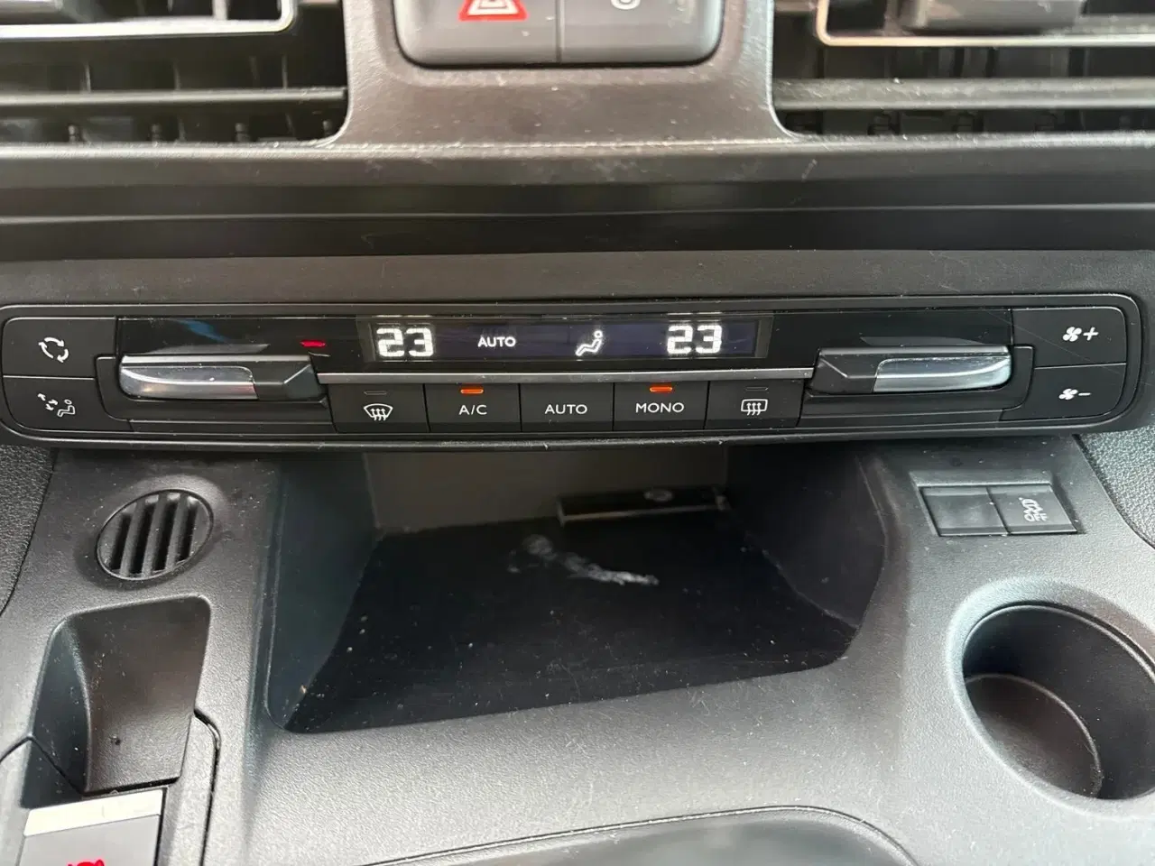 Billede 16 - Peugeot Rifter 1,5 BlueHDi 100 L1 Allure