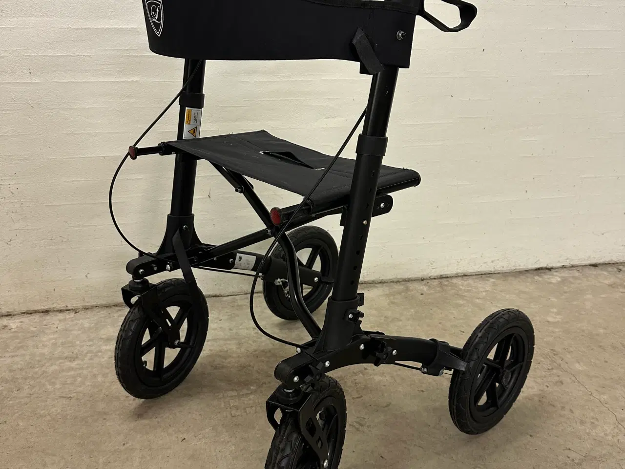 Billede 5 - Lindebjerg rollator - udendørs