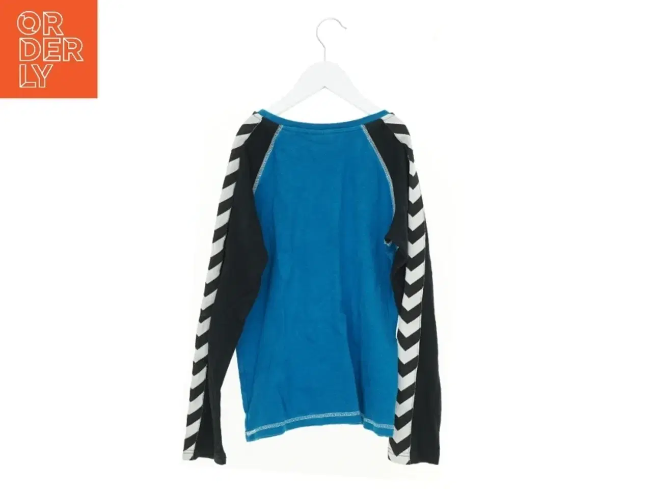 Billede 2 - Bluse fra Hummel (str. 152 cm)