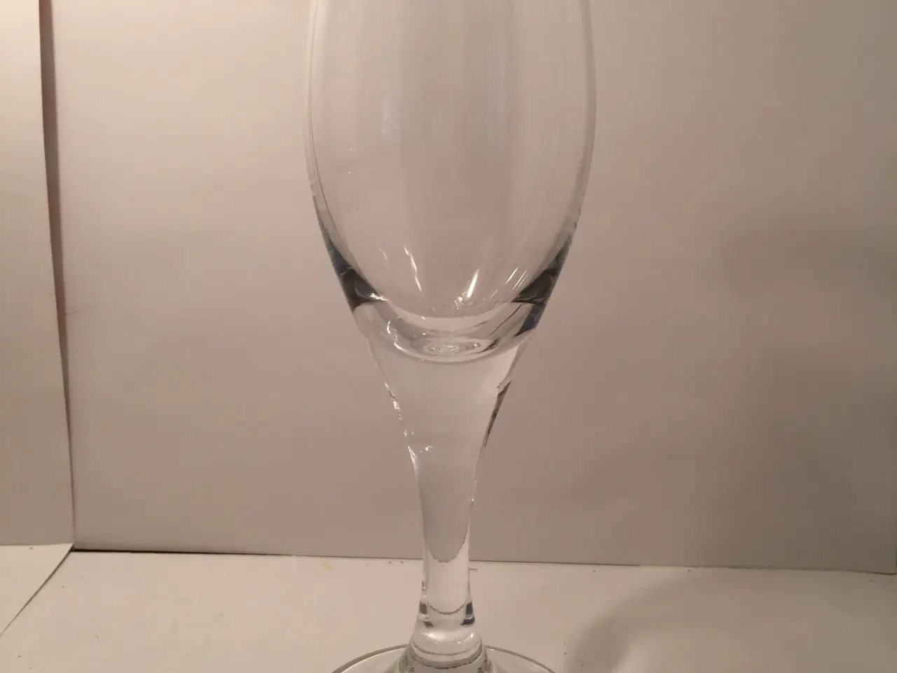 Billede 2 - Glas Hvidvinsglas Holmegaard Ideelle nyr h 19 cm.