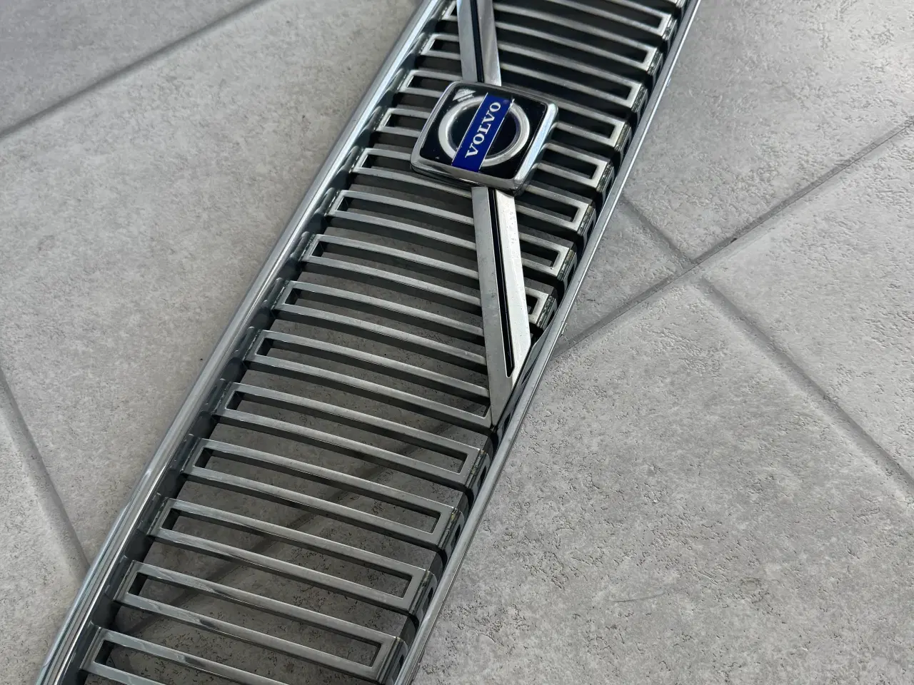 Billede 2 - Volvo grill