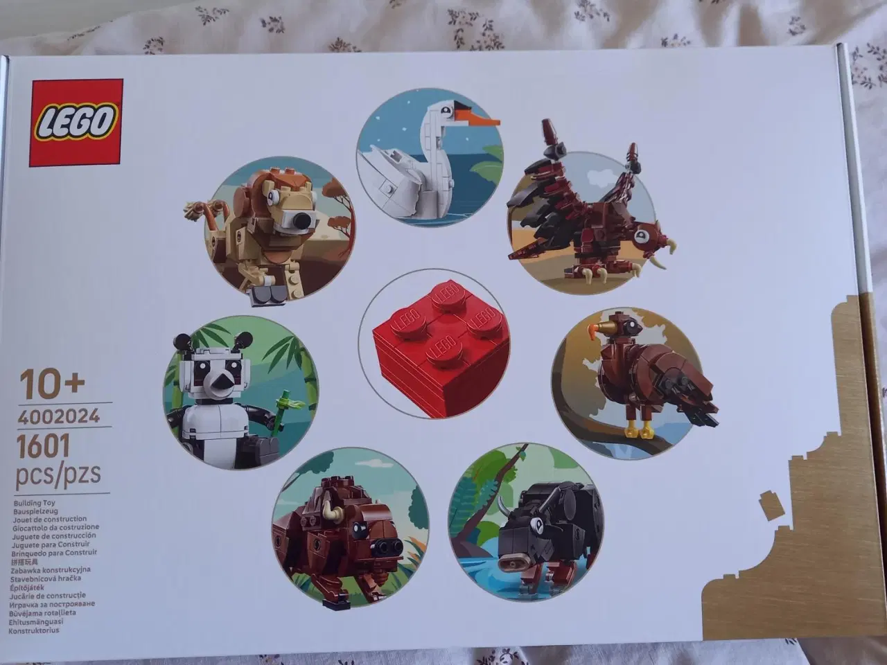 Billede 1 - Lego specialæske årsæske
