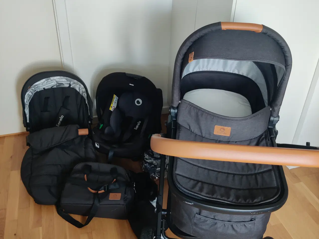 Billede 1 - lionelo kombivogn 