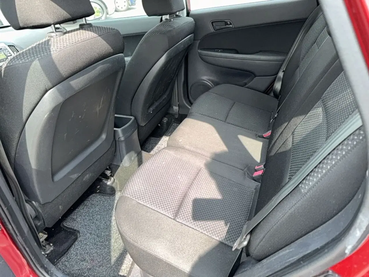 Billede 10 - Hyundai i30 1,6 CRDI 90 ECO FL 90HK 5d