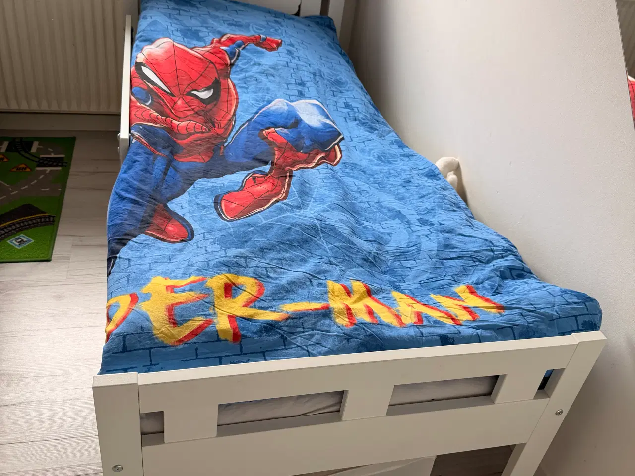 Billede 2 - Junior seng 