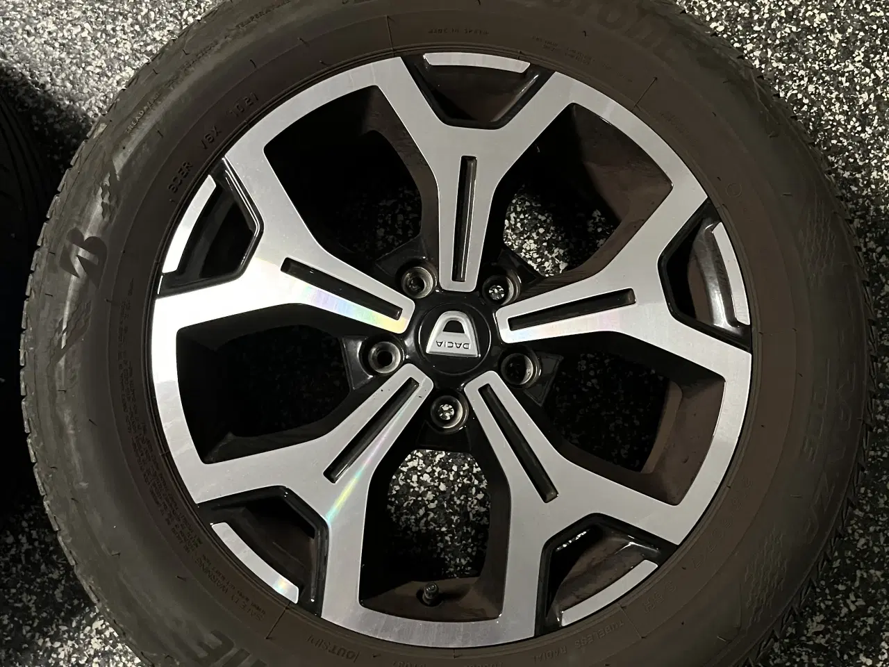 Billede 4 - Dacia Duster originale alufælge 17” sommerhjul