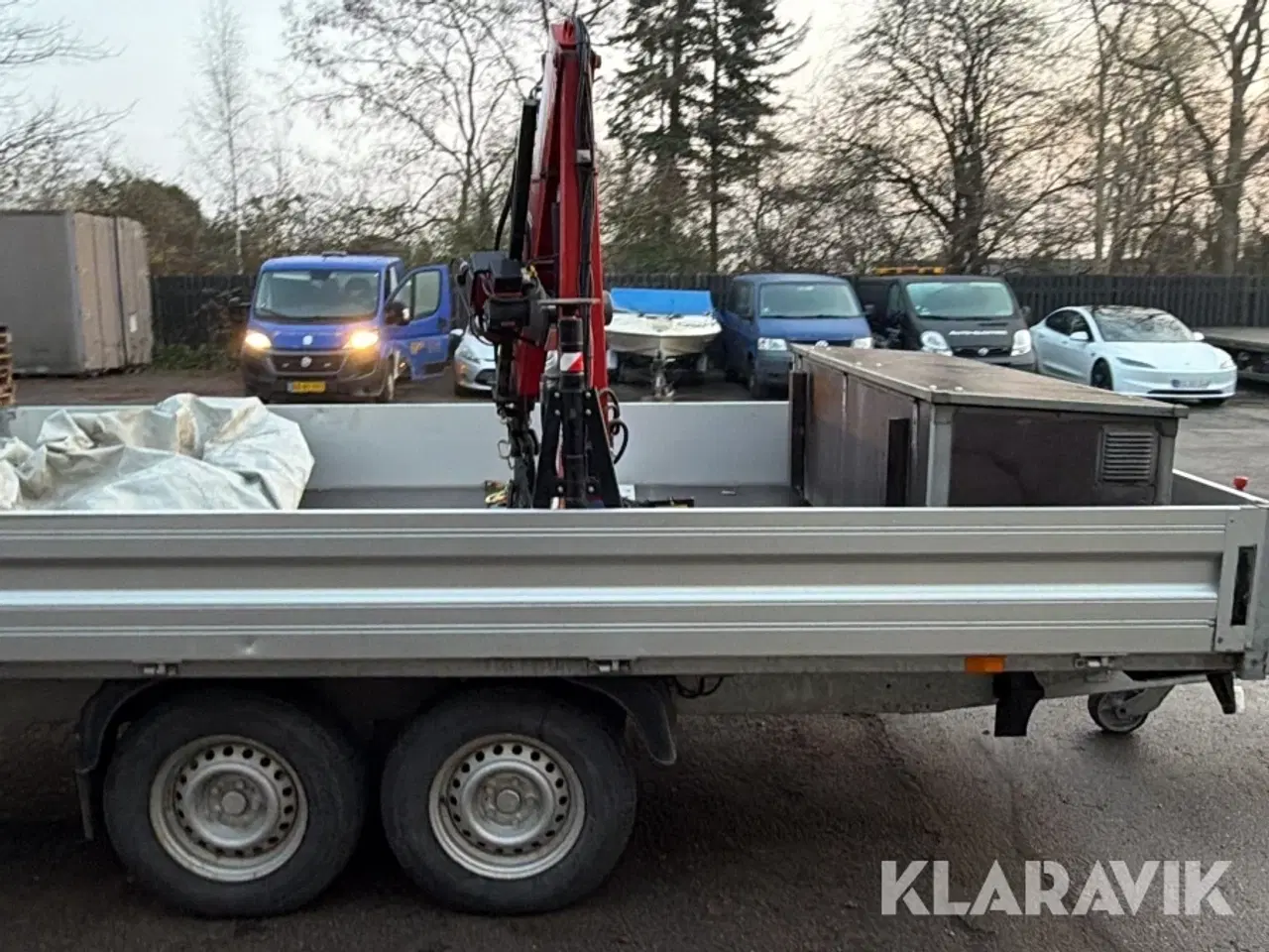 Billede 10 - Humbaur 3.500 kg 3-akslet trailer med HMF 152 kran Humbaur 354121