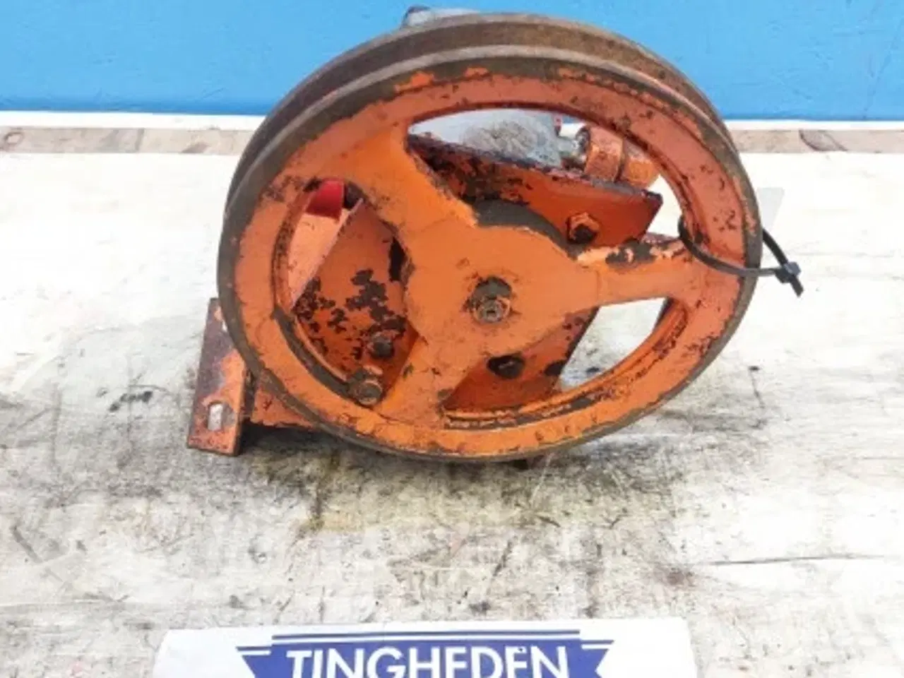 Billede 1 - Dronningborg D1200 Olie pump og remskive 28711177