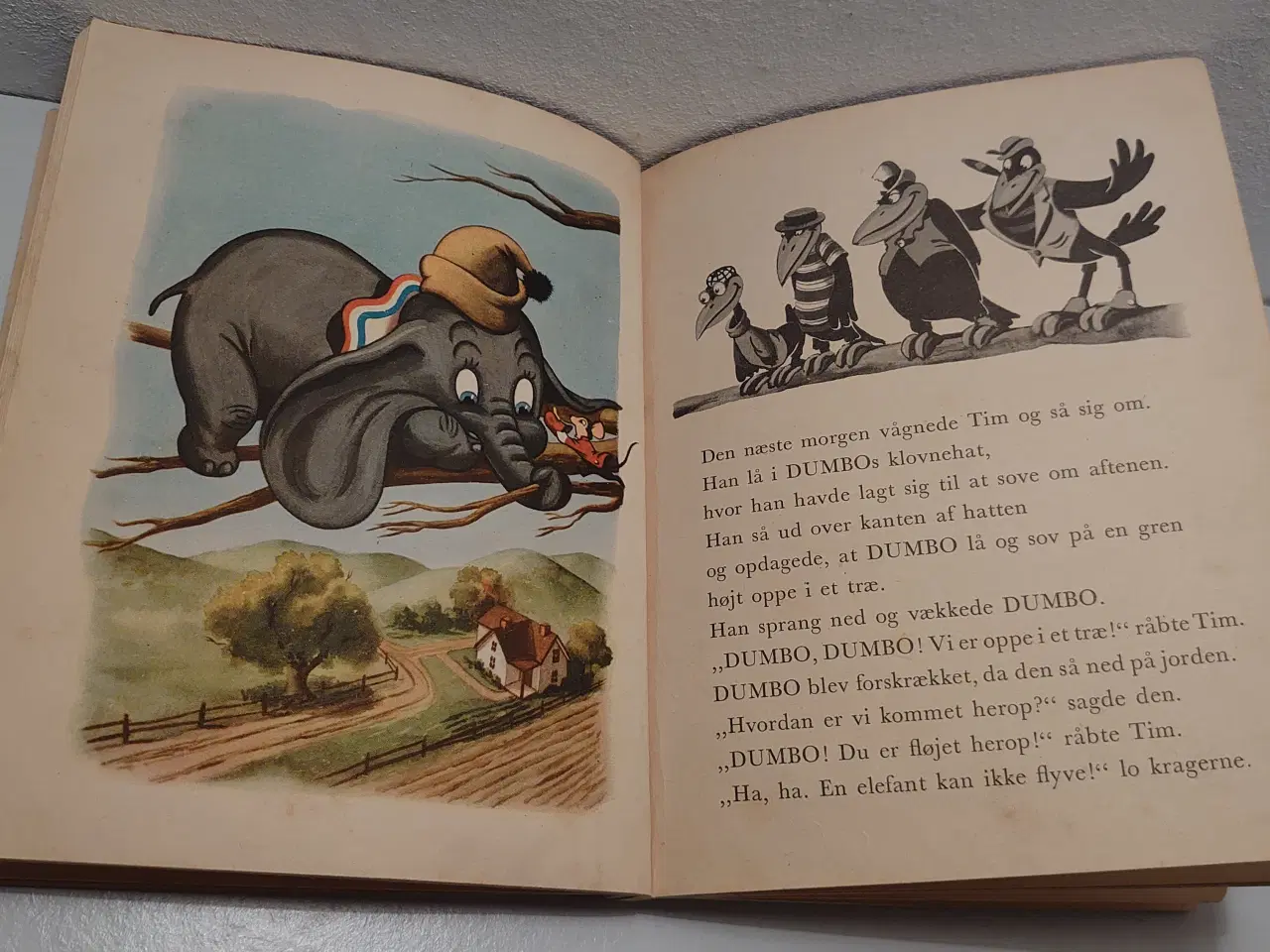 Billede 4 - Walt Disney: Dumbo. Korchs Forlag år 1948