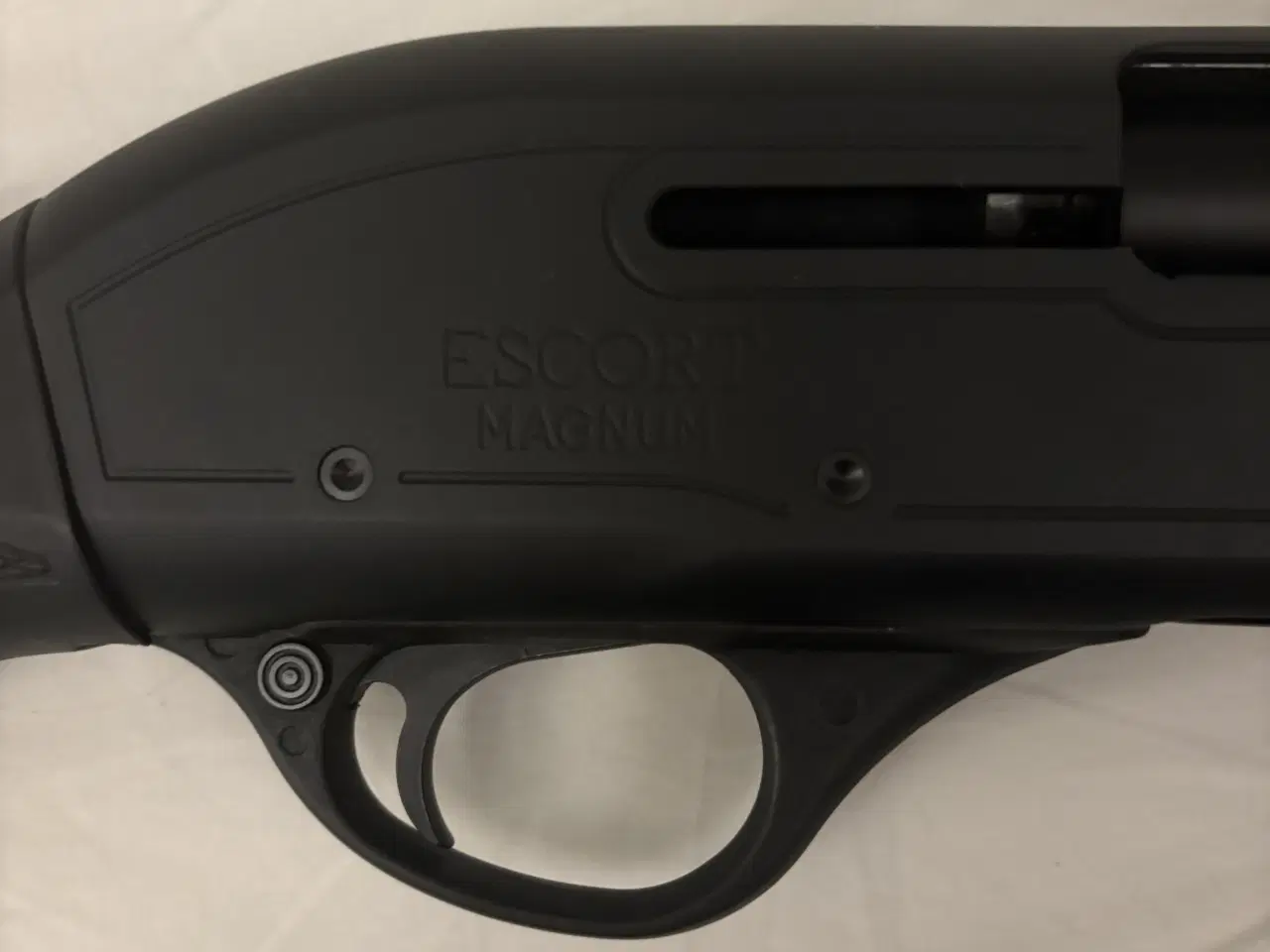 Billede 2 - Escort Magnum halv-auto