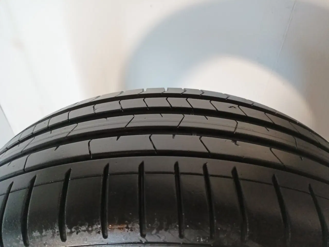 Billede 4 - sommerdæk - 235/50R19 99W Pirelli (4stk)