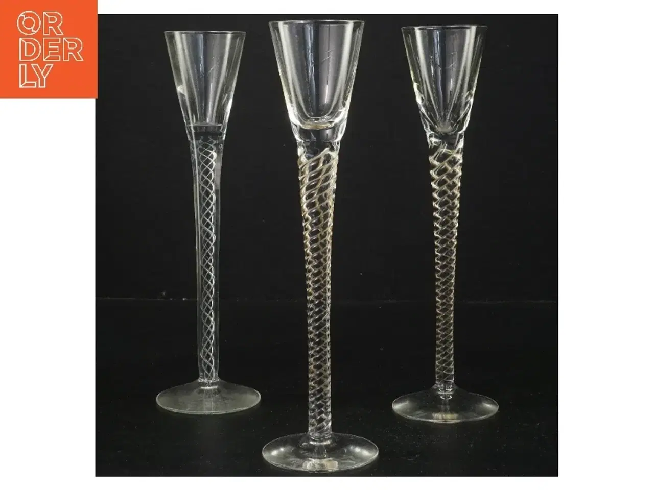 Billede 1 - Høje snapseglas (str. 3 stk Ø 5 cm længde 22 cm)