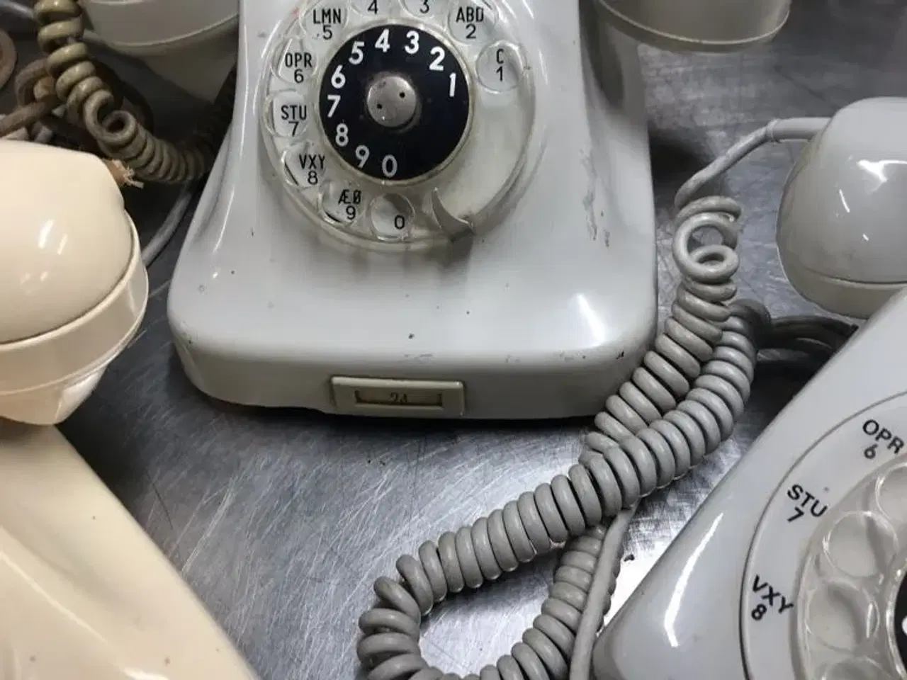 Billede 2 - Gamle telefoner