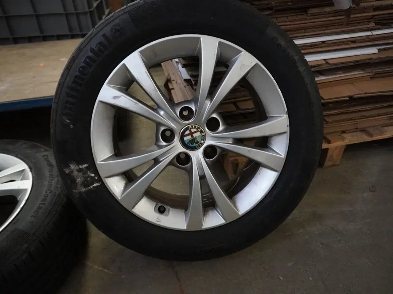 Billede 2 - 2 stk. 16" Fælge med dæk til ALFA ROMEO Giulietta (Momsfri)