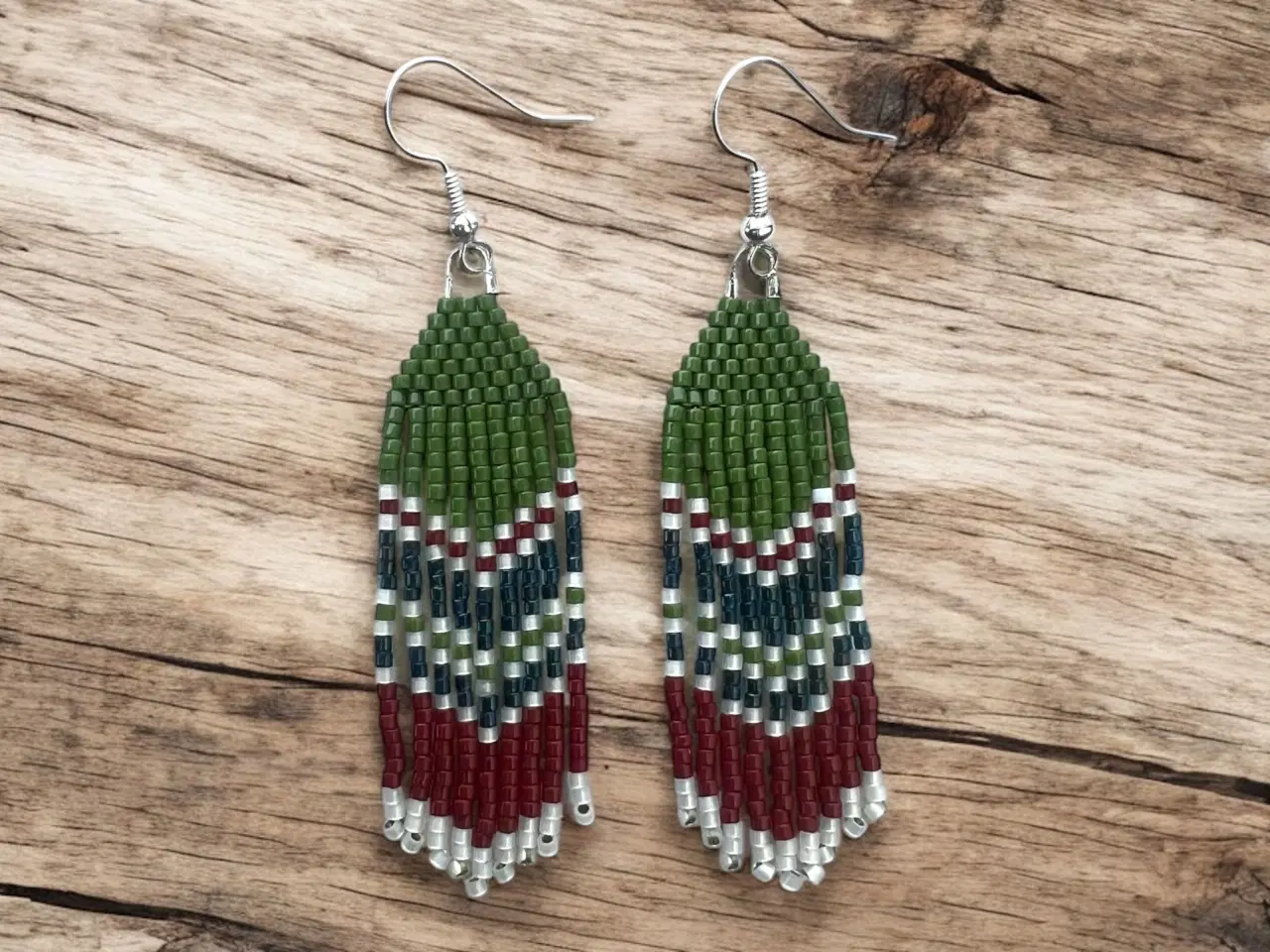 Billede 1 - Grønlandske øreringe, håndlavede 