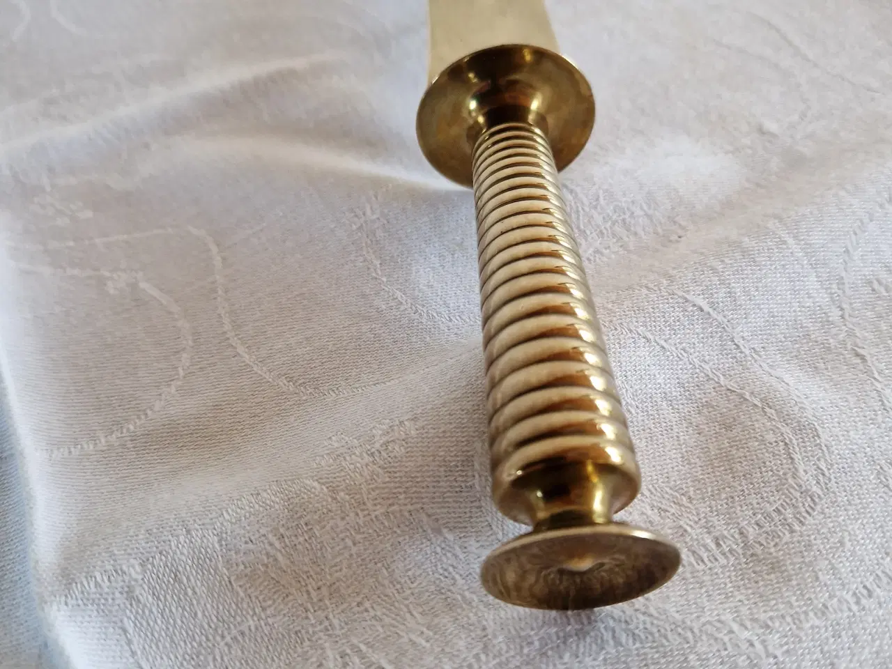 Billede 1 - Museumskopi af fortidslevn, vægt 300 gram. 