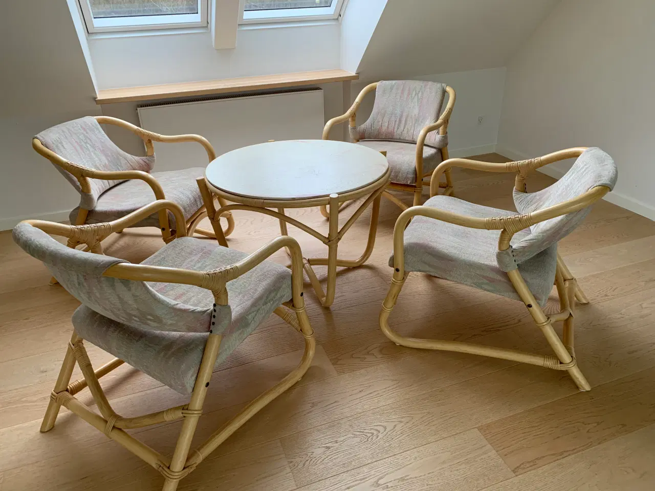 Billede 1 - Kurvemøbel-sæt